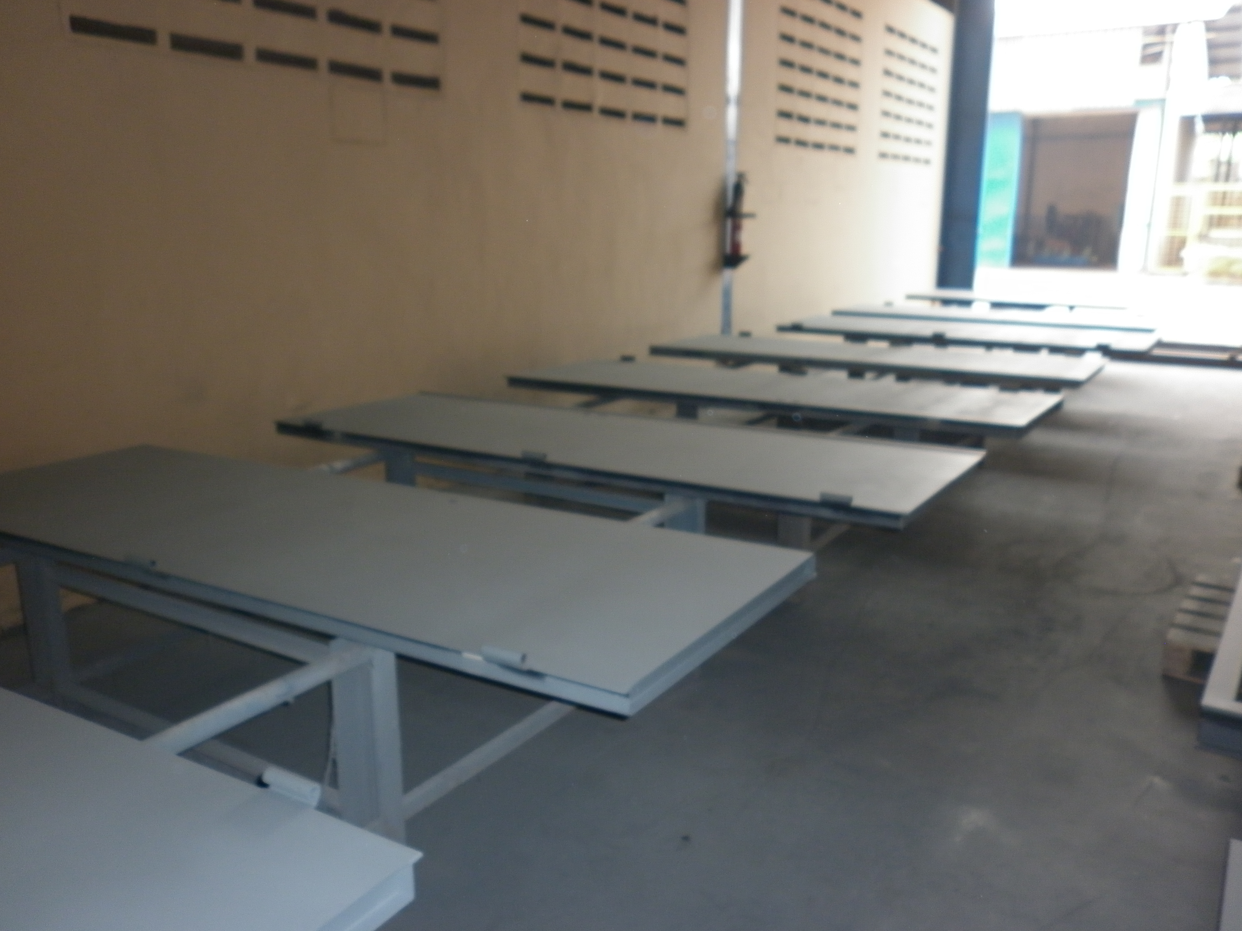 Instalasi Pintu Baja Industri